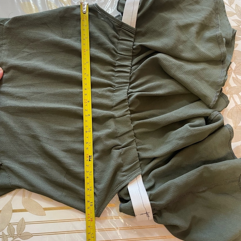 StreetWear Society Women's Off the Shoulder Ruffle Jumpsuit Army Green Sz M - Picture 6 of 10
